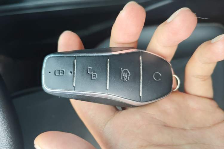 Used MG 5 2023 180 DVVT CVT Luxury Edition Vehicle Key