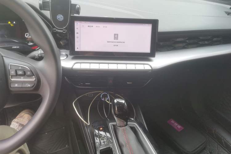 Used MG 5 2023 180 DVVT CVT Luxury Edition Audio And AC Panel