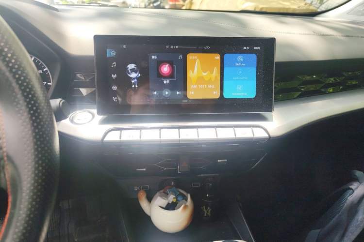 Used MG 5 2023 180 DVVT Manual Fashion Edition Audio And AC Panel