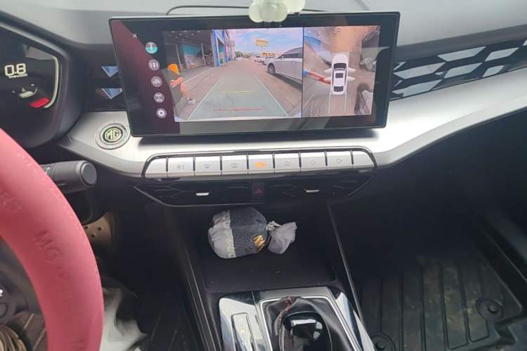 Used MG 5 2023 180 DVVT CVT Luxury Edition Audio And AC Panel