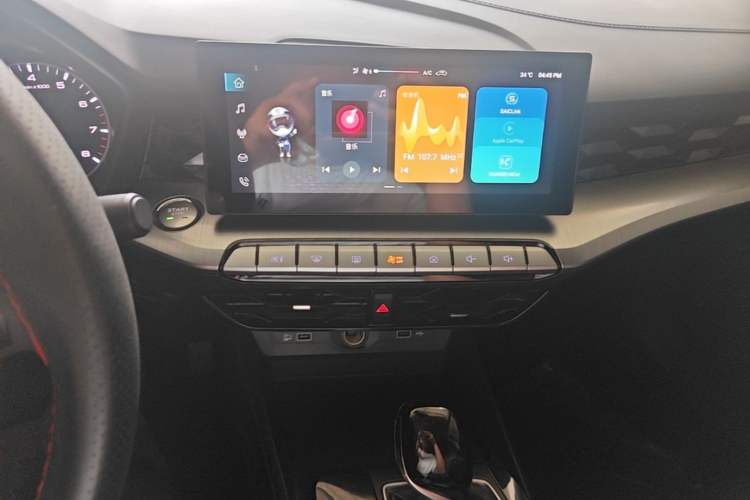 Used MG 5 2023 180 DVVT CVT Fashion Edition Audio And AC Panel