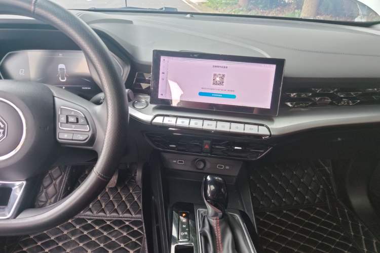 Used MG 5 2023 180 DVVT CVT Luxury Edition Audio And AC Panel