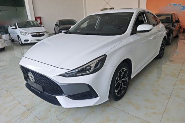 Ojetý MG 5 2023 180 DVVT CVT Luxury Edition