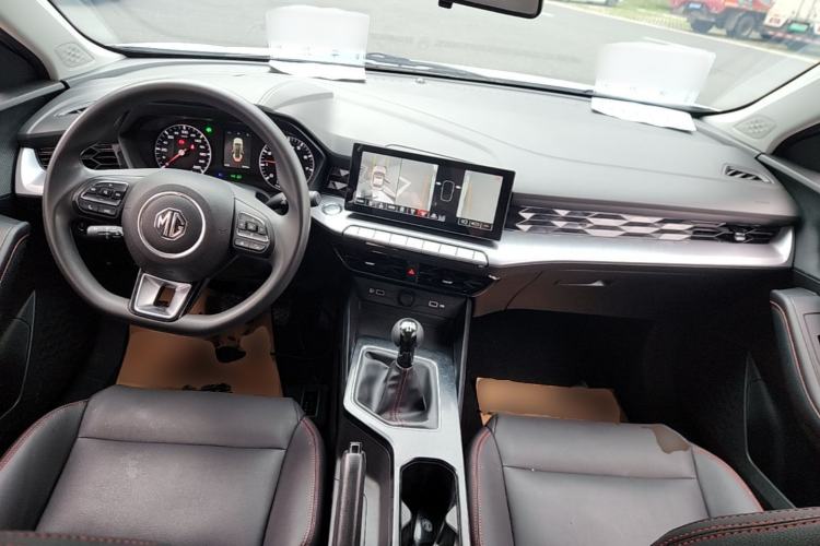 Used MG 5 2023 180 DVVT Manual Fashion Edition Center Console