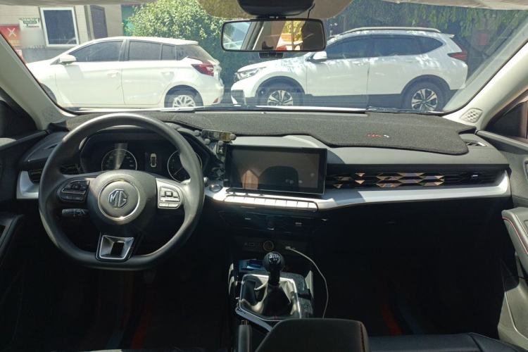 Used MG 5 2023 180 DVVT Manual Fashion Edition Center Console