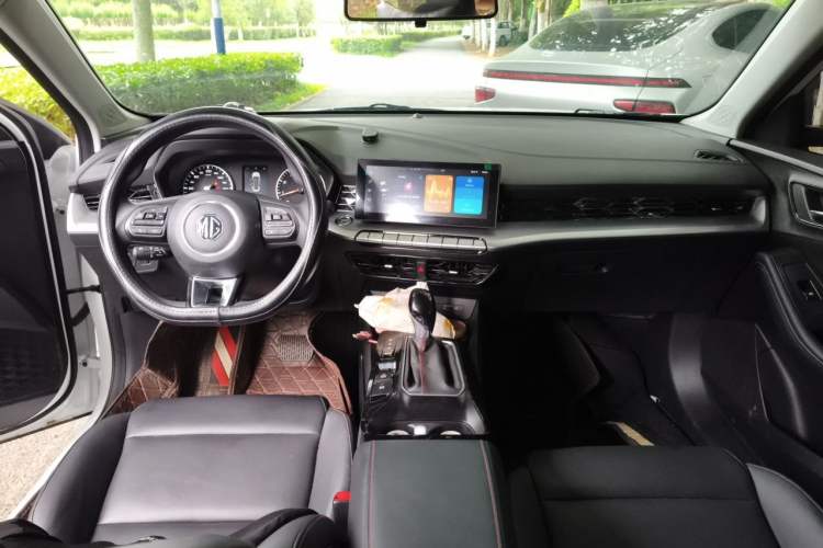 Used MG 5 2023 180 DVVT CVT Fashion Edition Center Console