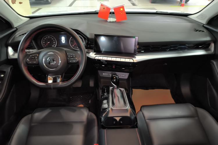 Used MG 5 2023 180 DVVT CVT Luxury Edition Center Console