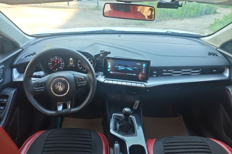 Used MG 5 2023 180 DVVT Manual Fashion Edition Center Console