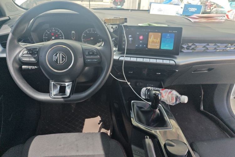 Used MG 5 2023 180 DVVT Manual Fashion Edition Center Console