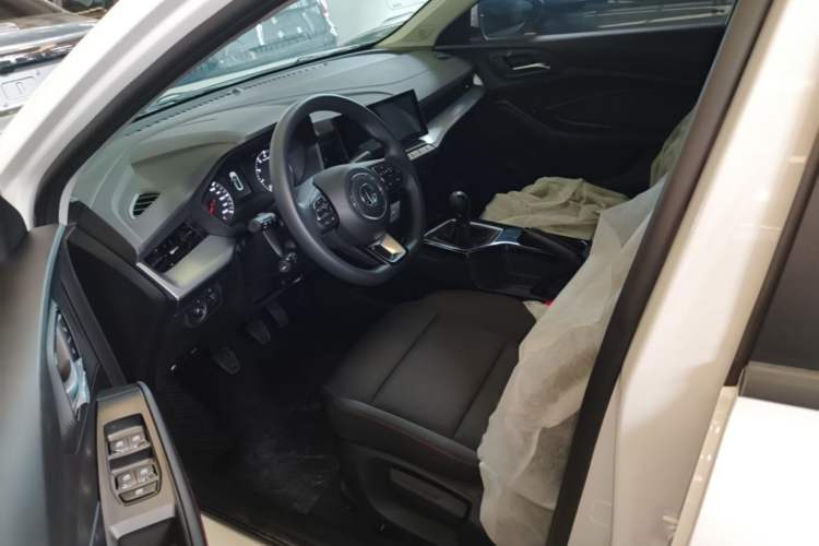 Used MG 5 2023 Facelift Model 180DVVT Manual Fashion Edition Driver Seat