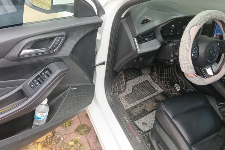 Used MG 5 2023 180 DVVT CVT Flagship Edition Driver Seat