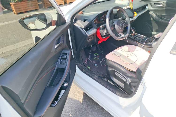 Used MG 5 2023 180 DVVT CVT Fashion Edition Driver Seat