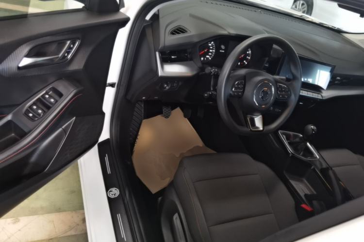 Used MG 5 2023 180 DVVT Manual Fashion Edition Driver Seat