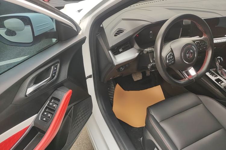 Used MG 5 2023 180 DVVT CVT Luxury Edition Driver Seat