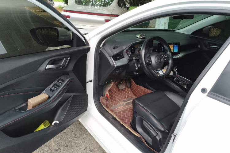 Used MG 5 2023 180 DVVT CVT Fashion Edition Driver Seat