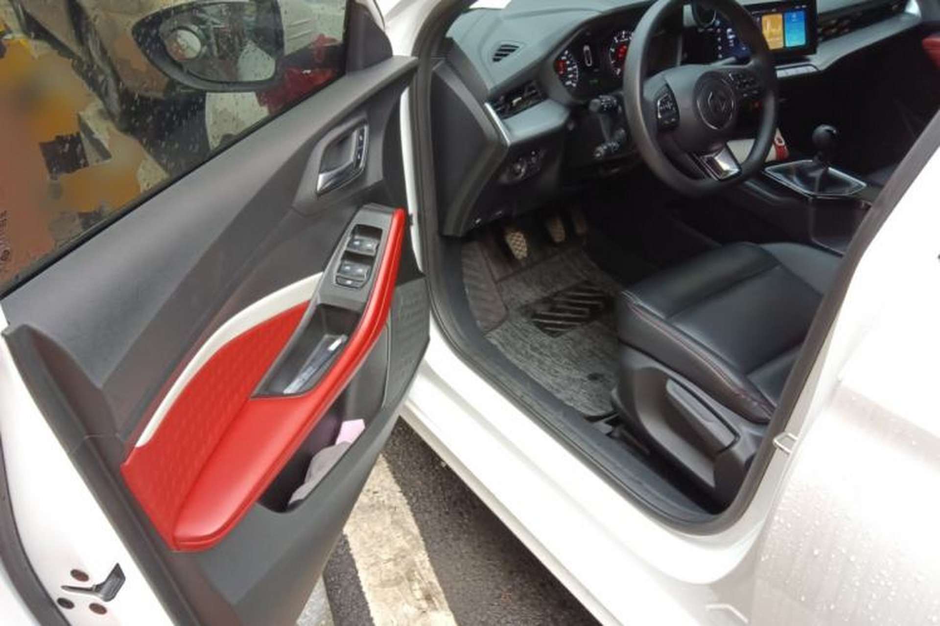 Used MG 5 2023 180 DVVT Manual Luxury Edition Driver Seat