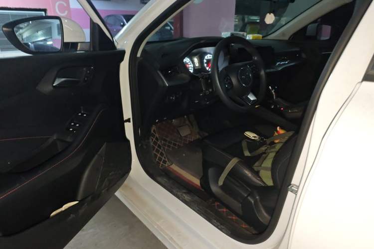 Used MG 5 2023 180 DVVT CVT Fashion Edition Driver Seat