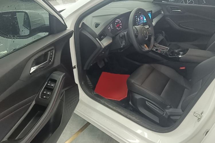 Used MG 5 2023 180 DVVT CVT Fashion Edition Driver Seat