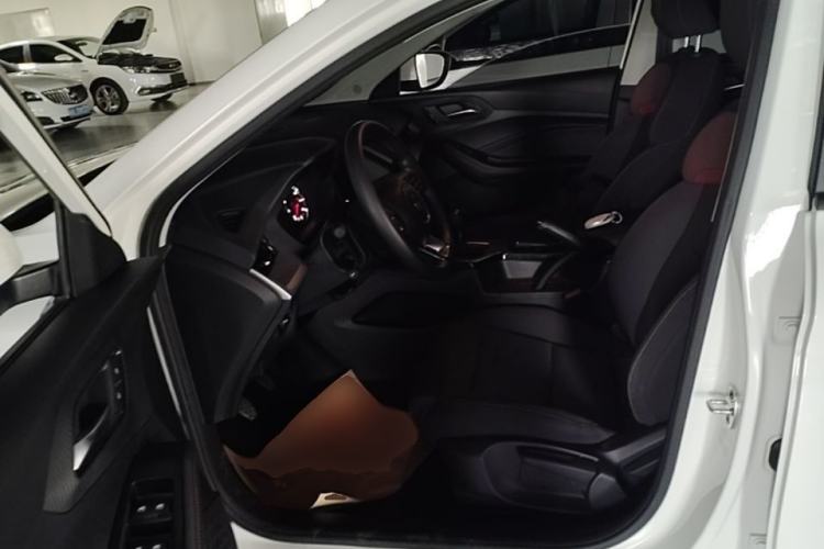 Used MG 5 2023 180 DVVT Manual Fashion Edition Driver Seat