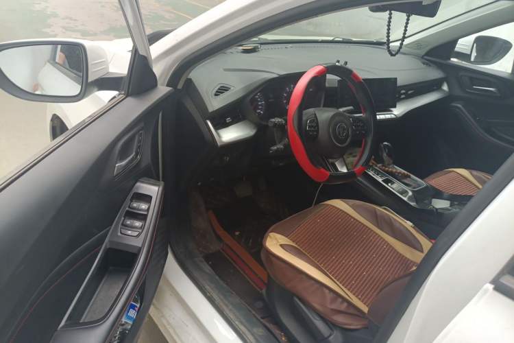 Used MG 5 2023 180 DVVT CVT Fashion Edition Driver Seat