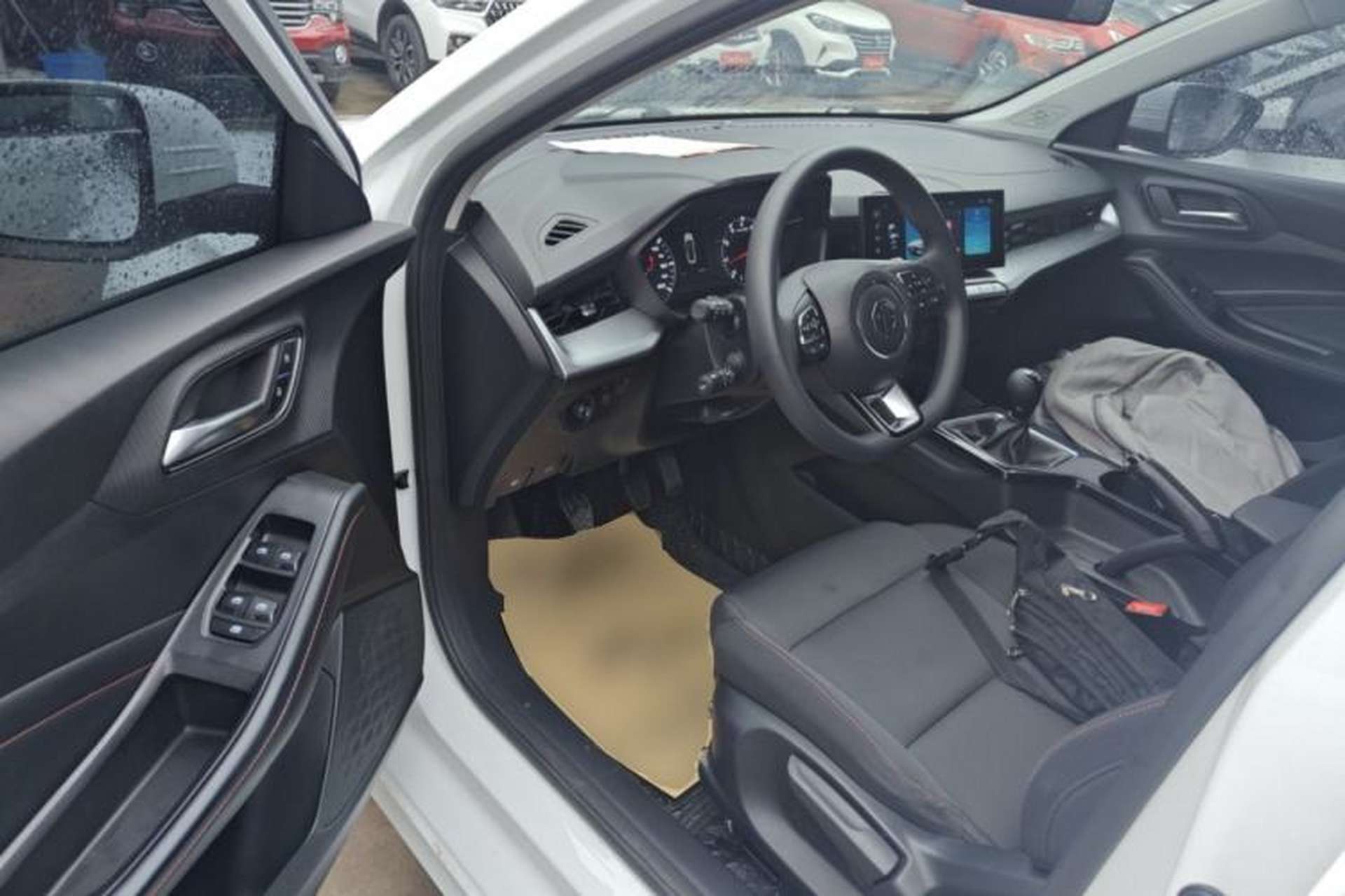 Used MG 5 2023 180 DVVT Manual Fashion Edition Driver Seat