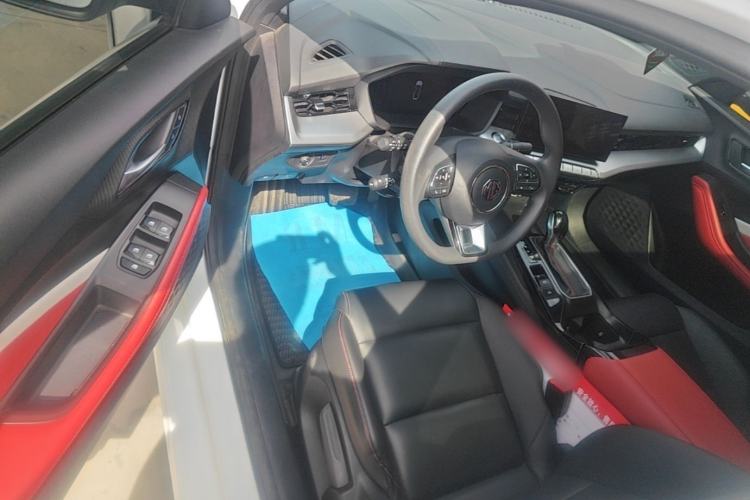 Used MG 5 2023 180 DVVT CVT Luxury Edition Driver Seat
