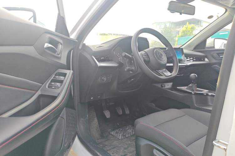 Used MG 5 2023 180 DVVT Manual Fashion Edition Driver Seat