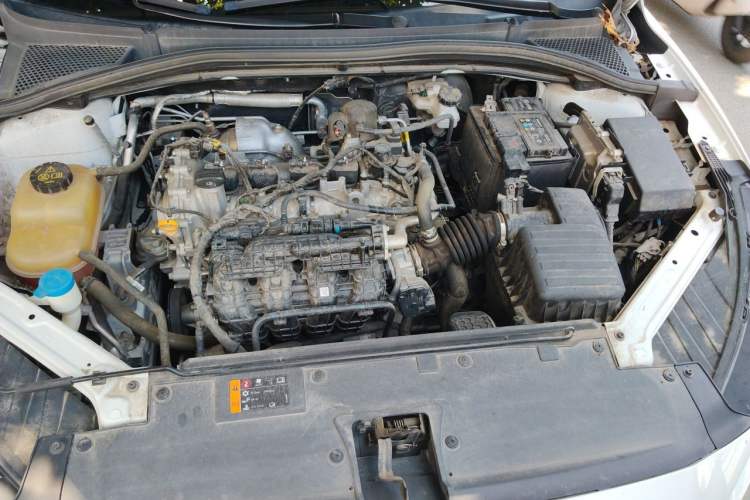 Used MG 5 2023 180 DVVT Manual Fashion Edition Engine Bay