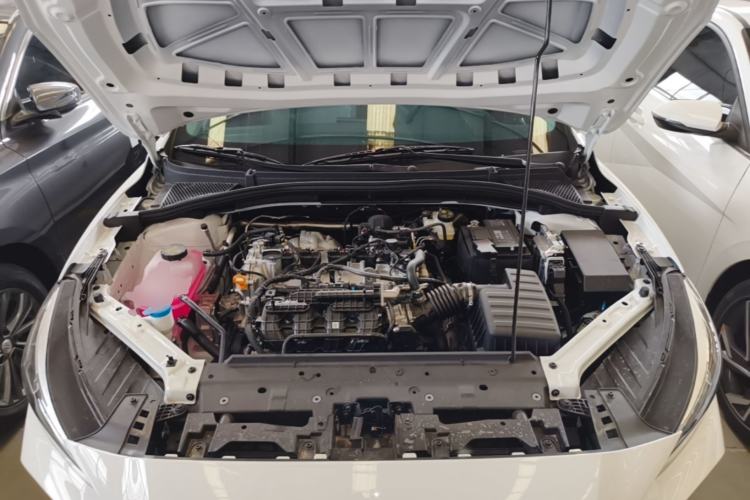 Used MG 5 2023 Facelift Model 180DVVT Manual Fashion Edition Engine Bay