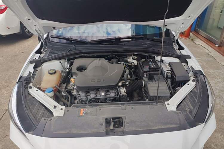 Used MG 5 2023 180 DVVT CVT Luxury Edition Engine Bay