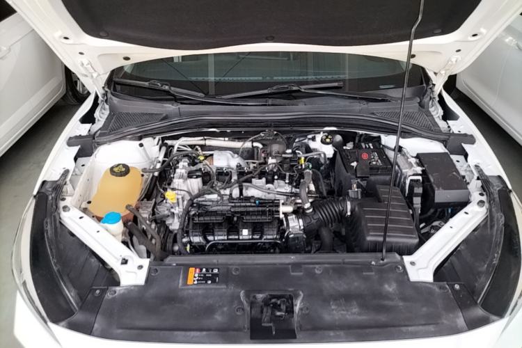 Used MG 5 2023 180 DVVT CVT Fashion Edition Engine Bay