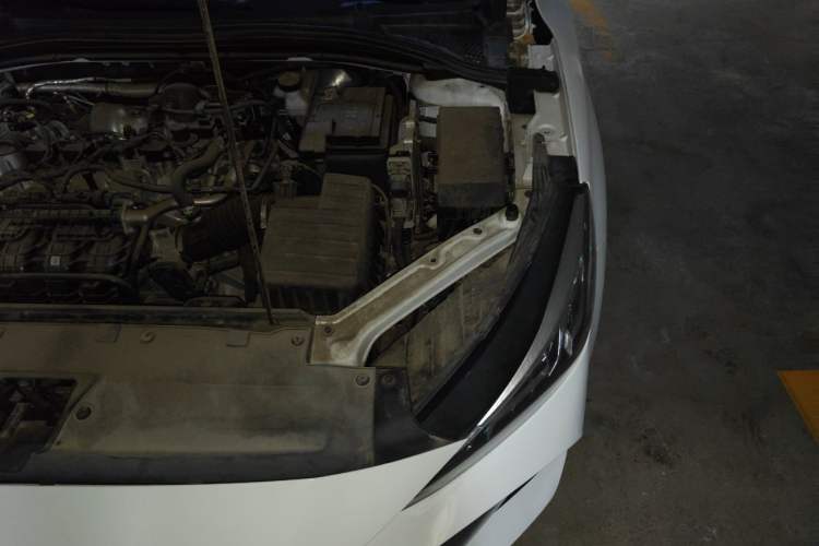 Used MG 5 2023 180 DVVT CVT Luxury Edition Engine Bay Left