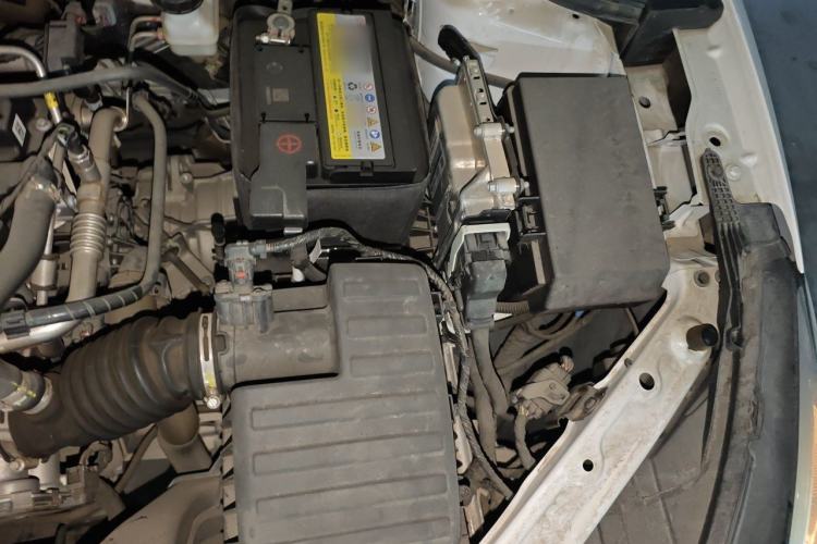 Used MG 5 2023 180 DVVT CVT Fashion Edition Engine Bay Left