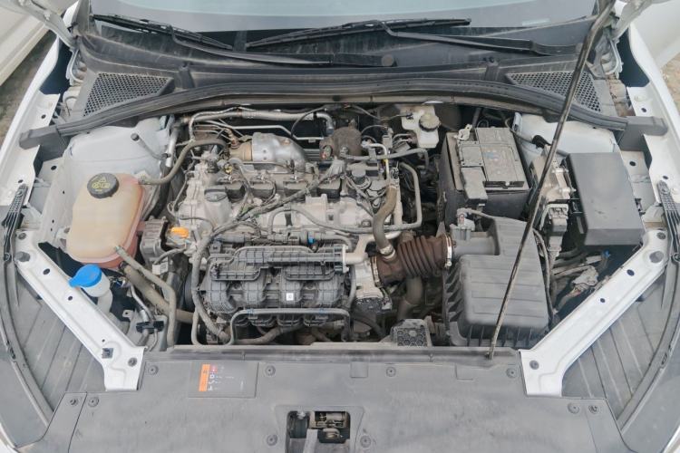 Used MG 5 2023 180 DVVT Manual Fashion Edition Engine Bay