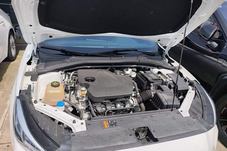 Used MG 5 2023 180 DVVT CVT Luxury Edition Engine Bay