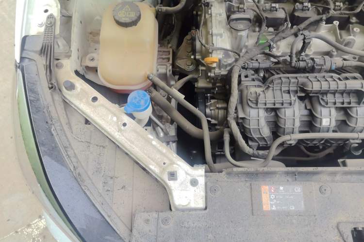 Used MG 5 2023 180 DVVT CVT Luxury Edition Engine Bay Right