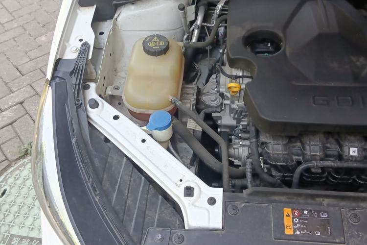 Used MG 5 2023 180 DVVT CVT Luxury Edition Engine Bay Right