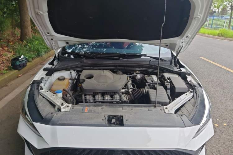 Used MG 5 2023 180 DVVT CVT Luxury Edition Engine Bay