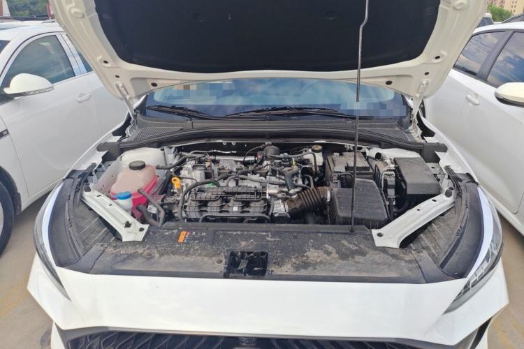 Used MG 5 2023 180 DVVT Manual Fashion Edition Engine Bay