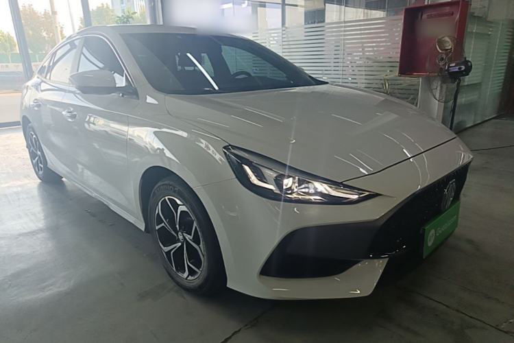 Used MG 5 2023 180 DVVT CVT Luxury Edition Exterior 1