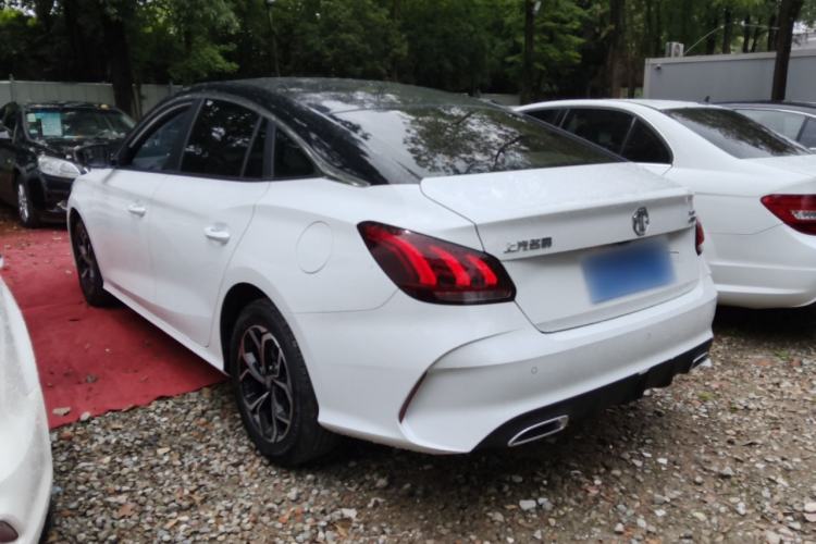 Used MG 5 2023 180 DVVT CVT Luxury Edition Exterior 2