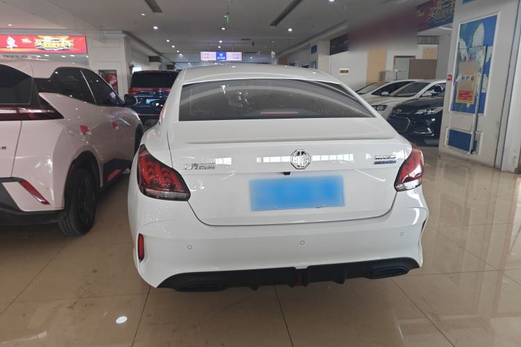 Used MG 5 2023 180 DVVT CVT Fashion Edition Exterior 4