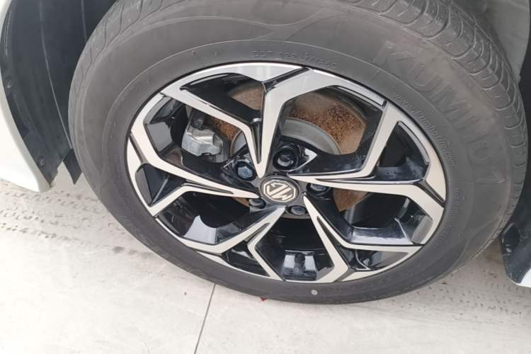 Used MG 5 2023 180 DVVT CVT Fashion Edition Exterior 4