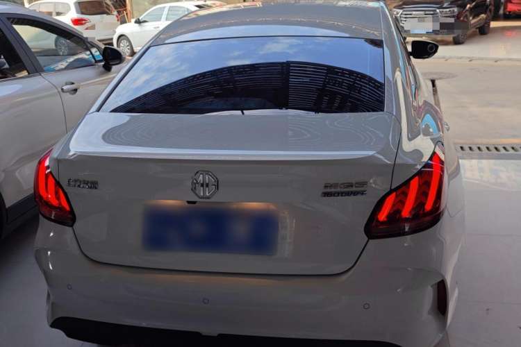 Used MG 5 2023 180 DVVT CVT Luxury Edition Exterior 4
