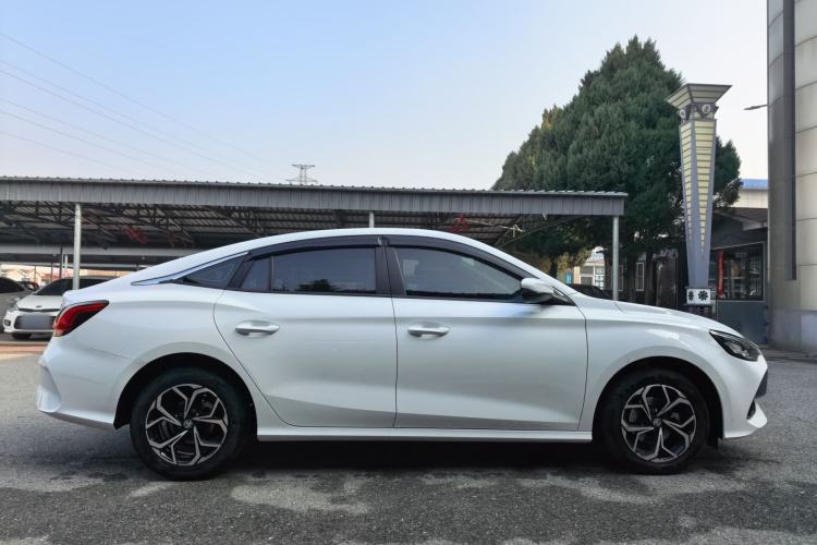 Used MG 5 2023 180 DVVT Manual Fashion Edition Exterior 4
