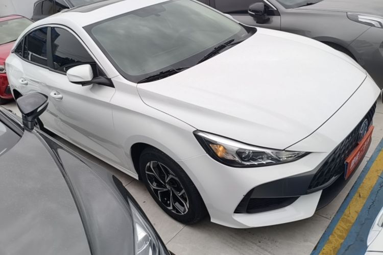 Used MG 5 2023 180 DVVT CVT Fashion Edition Front Right 45 Deg