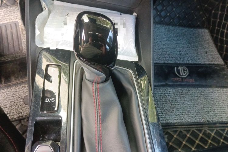 Used MG 5 2023 180 DVVT CVT Flagship Edition Gear Lever