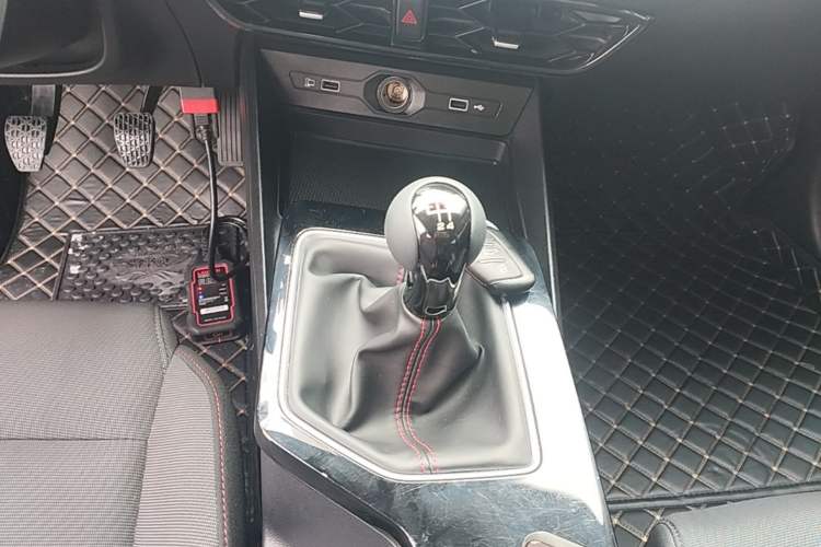 Used MG 5 2023 180 DVVT Manual Fashion Edition Gear Lever