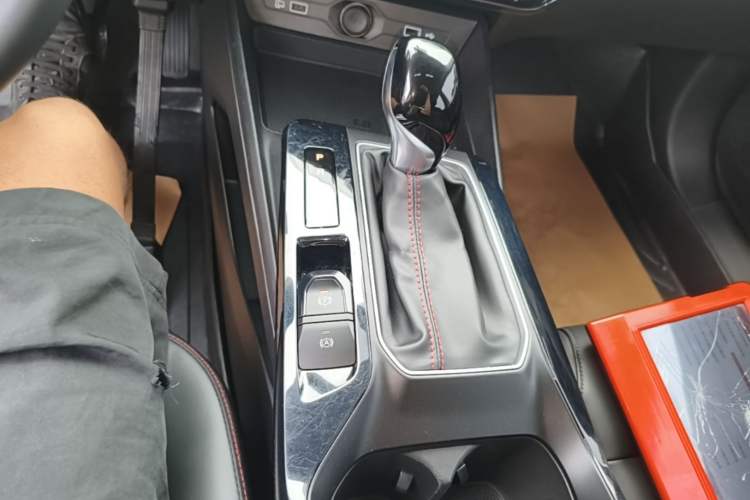 Used MG 5 2023 180 DVVT CVT Fashion Edition Gear Lever
