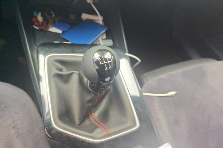 Used MG 5 2023 180 DVVT Manual Fashion Edition Gear Lever